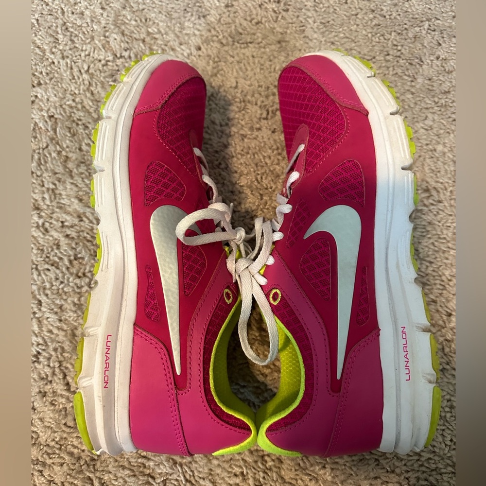 Nike Lunarlon women’s running shoe - Picture 6 of 9